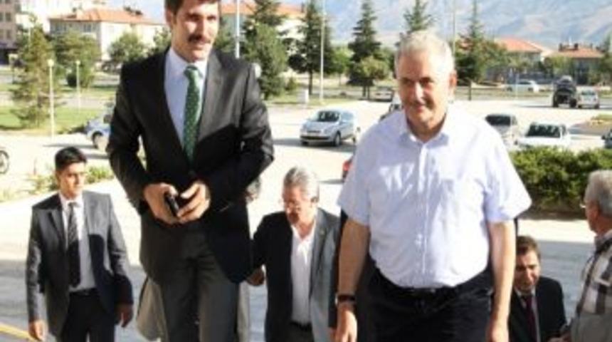 Bakan Yıldırım&rsquo;dan Erzincan Belediyesi&rsquo;ne Ziyaret