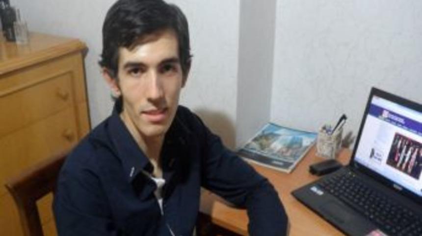 Ortaokulu Dışarıdan Bitirdi, Diş Hekimliğini Kazandı