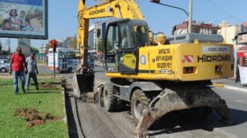 Yeşilırmak Caddesi&rsquo;nde Asfalt &Ccedil;alışmaları Başladı