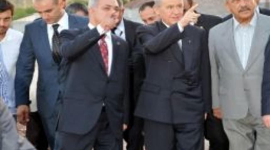 Bah&ccedil;eli Temelini Attığı Hal Binasını İnceledi