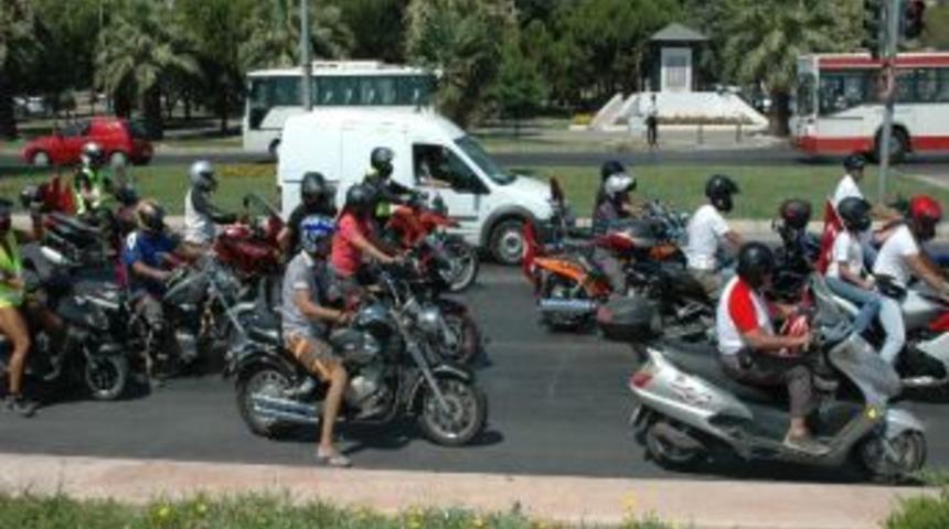 Karşıyaka'da Motosiklet Festivali