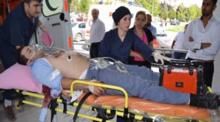 Bı&ccedil;aklı Kavga: 1 Yaralı