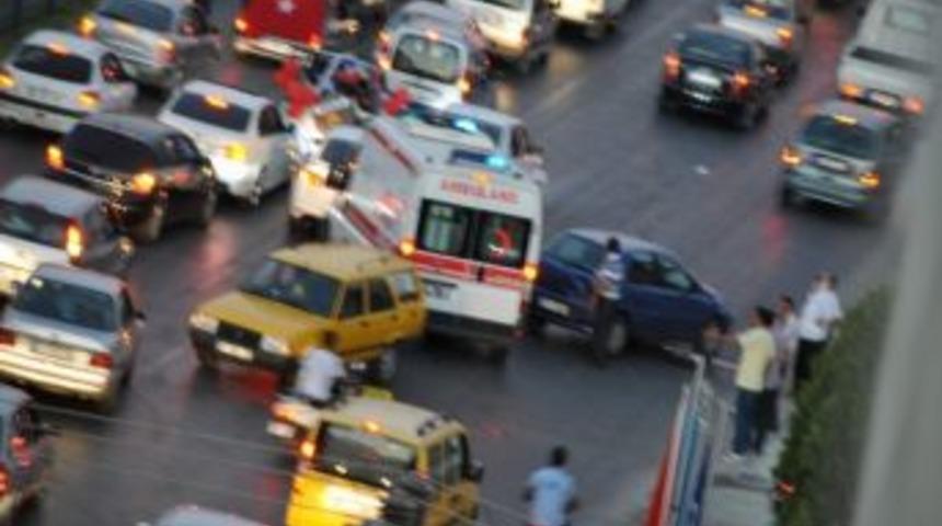 Antalya'nın Alanya İl&ccedil;esinde 8 Ayrı Kazada 13 Kişi Yaralandı