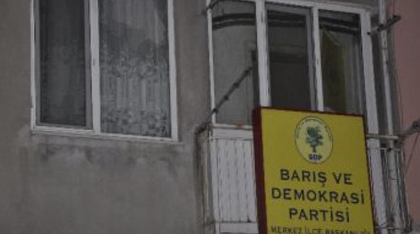 Çanakkale’de Bdp Binasına Saldırı