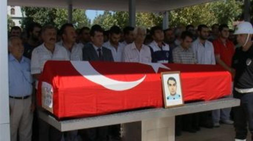 Polis Memuru Beyin T&uuml;m&ouml;r&uuml;nden Vefat Etti