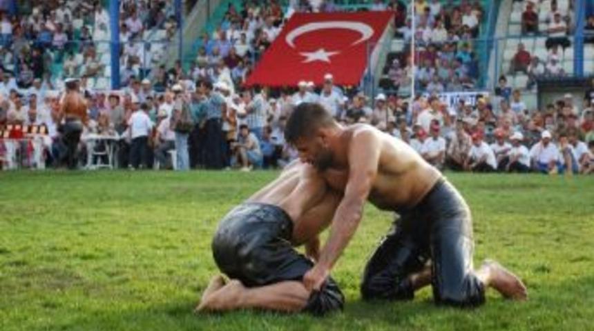 Altın Kiraz Yağlı Pehlivan G&uuml;reşleri 26 Ağustos&rsquo;ta Yapılıyor