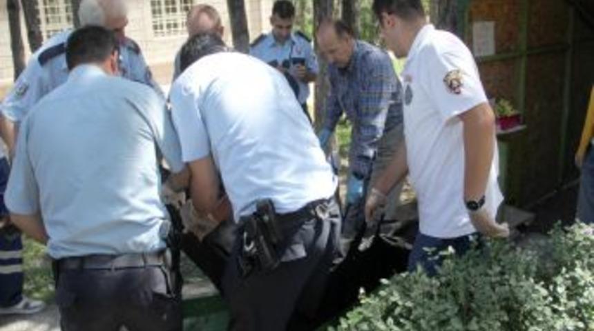 61 Yaşındaki Adam, Cami Tuvaletinde &Ouml;l&uuml; Bulundu