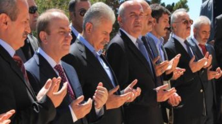 Yıldırım: T&uuml;rk Milleti 7 D&uuml;veli P&uuml;sk&uuml;rtt&uuml;, Bu Ahmaklar Da Aynı Akıbeti G&ouml;recek