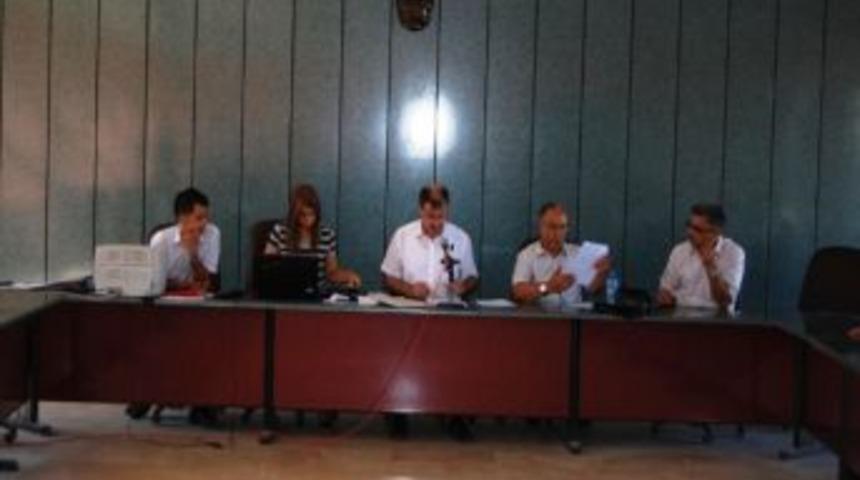 Taşımalı &Ouml;ğrencilerin Yemek İhalesi Yapıldı