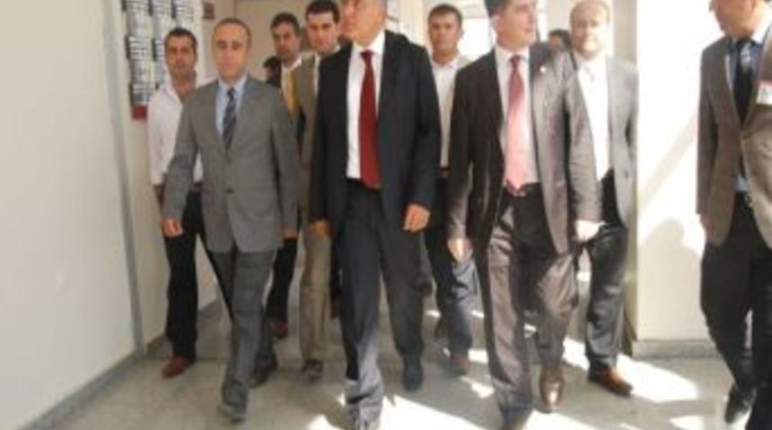 Vali Tekinarslan Patnos&rsquo;ta İncelemelerde Bulundu