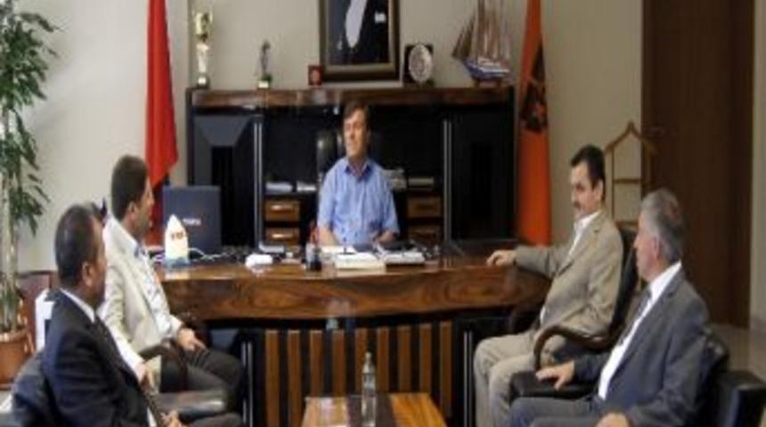 Milletvekili&rsquo;nden Karayolları 15. B&ouml;lge M&uuml;d&uuml;r&uuml;ne Ziyaret