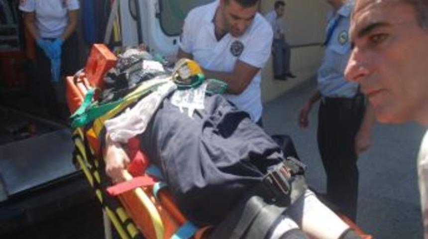 Kahta'da Trafik Kazası: 3 Yaralı