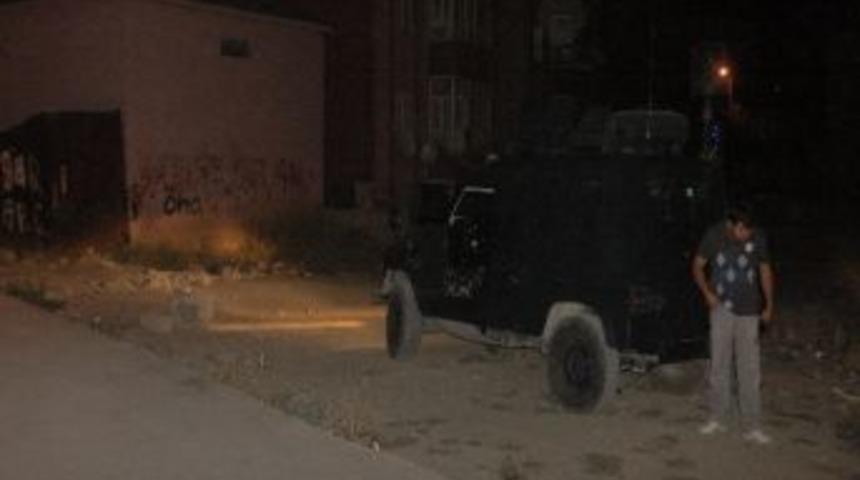 Van'da Boş Bir Arsaya Ses Bombası Atıldı