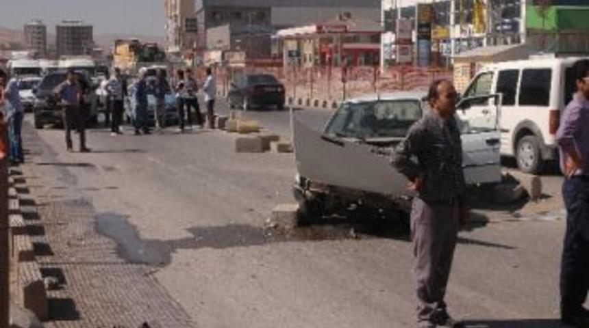 Van'da Trafik Kazası: 1 &Ouml;l&uuml;, 6 Yaralı