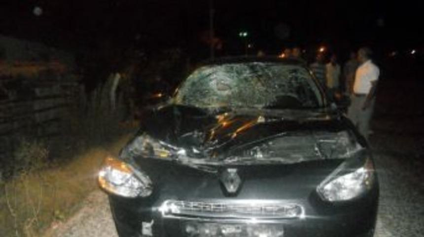 75 Yaşındaki Yaşlı Adam, Otomobilin &Ccedil;arpmasıyla Can Verdi