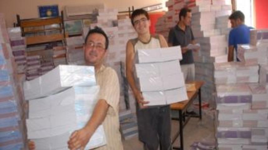 Fethiye'de Ders Kitaplarının Dağıtımına Başlandı