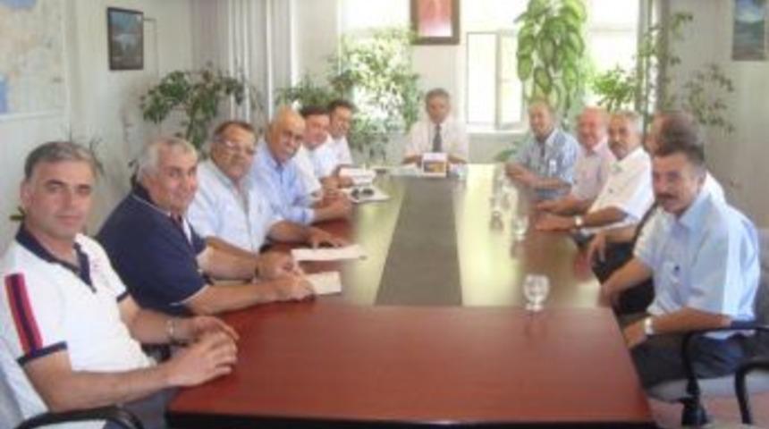 &Ouml;demiş Kaymakamı Ko&ccedil;oğlu&rsquo;ndan Eski Ve Yeni İl Genel Meclis &Uuml;yelerine Teşekk&uuml;r Belgesi