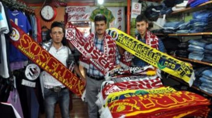 Suşehri&rsquo;ne &Ouml;zel Taraftar Atkıları İlgi G&ouml;r&uuml;yor