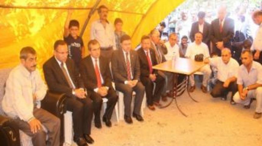 Başbakan Yardımcısı Bekir Bozdağ&rsquo;dan Şehit Evine Taziye Ziyareti