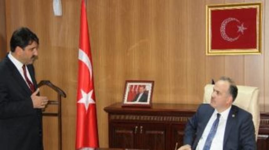 Ak Partili Gedikli&rsquo;den Bing&ouml;l Belediyesi&rsquo;ne Ziyaret