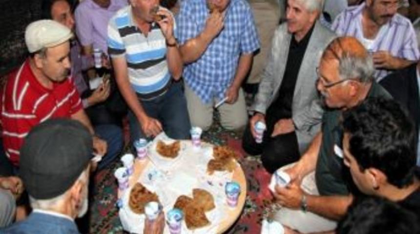 Y&ouml;r&uuml;kler Karacaşehir K&ouml;y&uuml;&rsquo;nde Buluştu