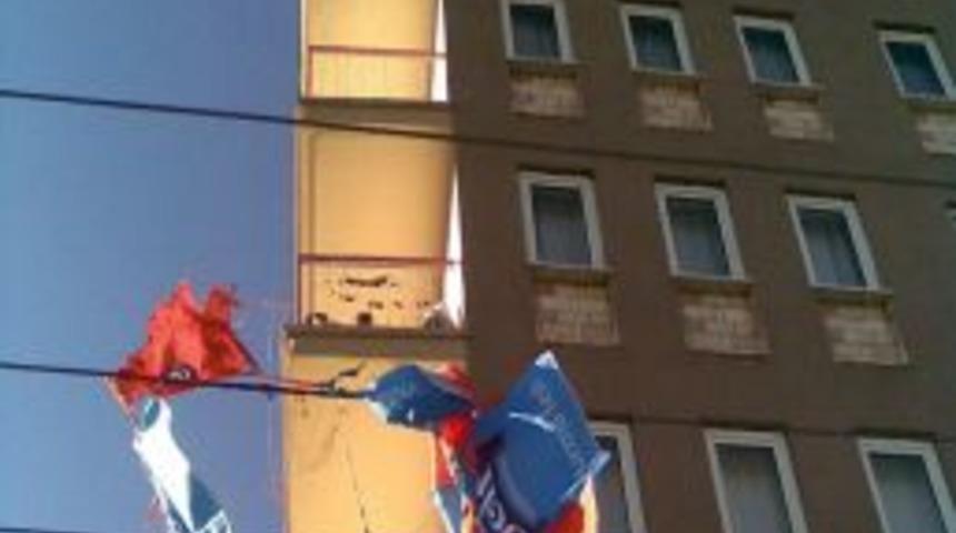 ÇEDAŞ: Elektrik Kesintileri Uçurtmalardan Kaynaklanıyor