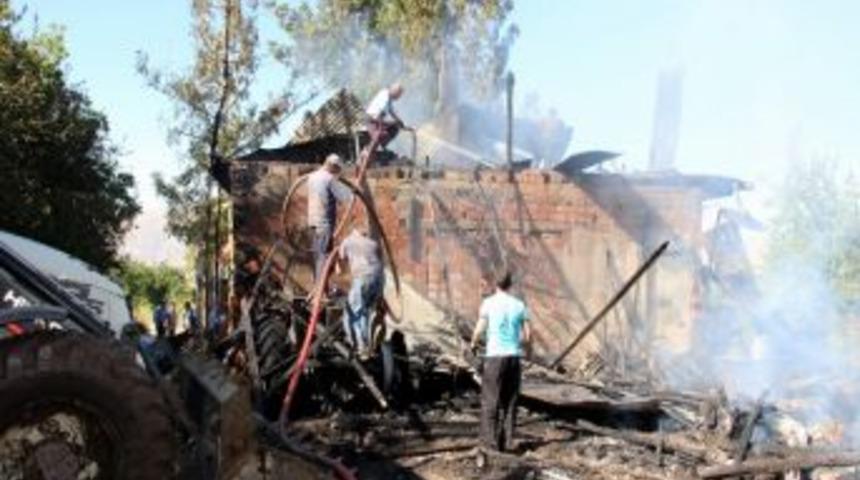 Suşehri’nde Yangın