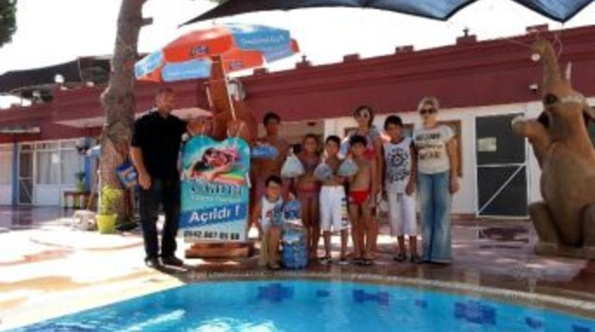 Mavi Kapak Karşılığı Havuz Jesti