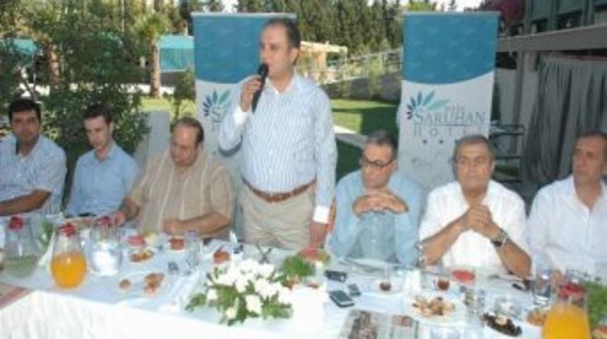 Ak Parti İl Teşkilatı'ndan Basına Kahvaltı