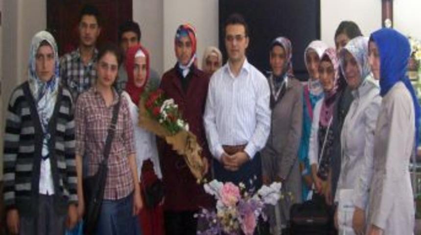 Kaymakamın Dershane Masraflarını &Ouml;dediği 70 &Ouml;ğrenci, &Uuml;niversiteyi Kazandı