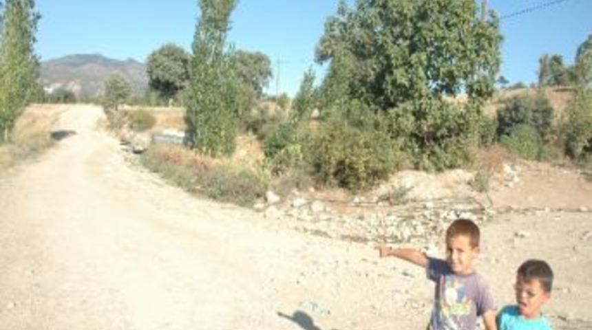 Gazi Ve Köylülerin Yol İle Su İsyanı