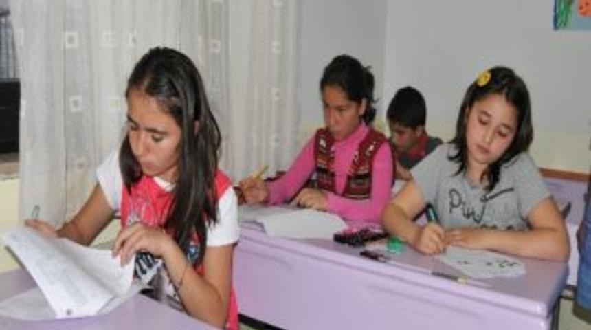 Bilgi Evi Öğrencilerinden Sbs'de Üstün Başarı