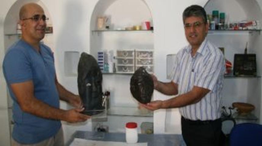 Mardin’de 3. Yüzyıla Ait 2 Maske Bulundu