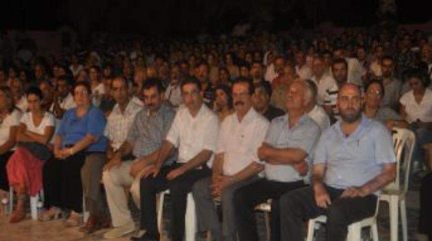 Defne Festivali'nde Suriye Olayları Masaya Yatırıldı