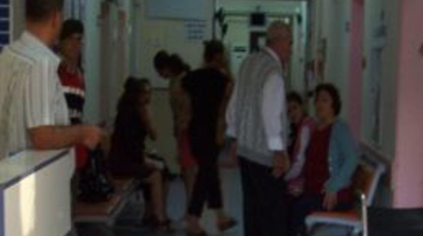 Mut&rsquo;ta Trafik Kazası: 18 Yaralı