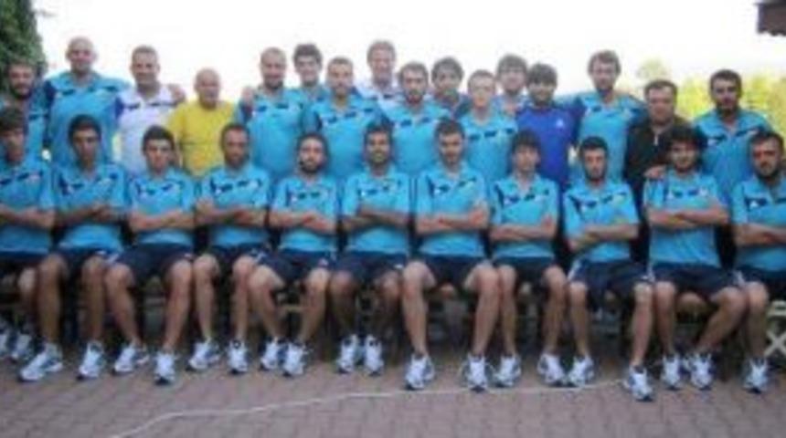 Altınovaspor kampta