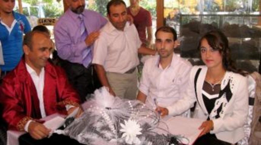 Başkan Özdemir Nikah Kıydı