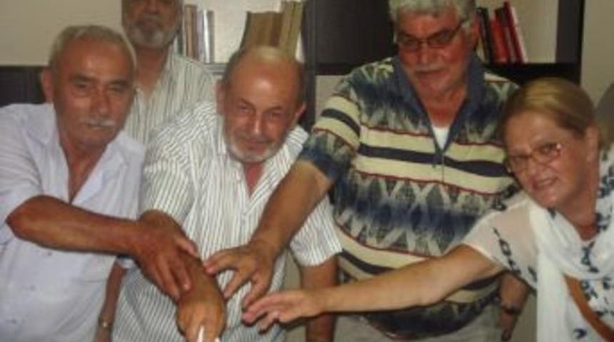 Emekli Evlerinde Doğum G&uuml;n&uuml; Heyecanı