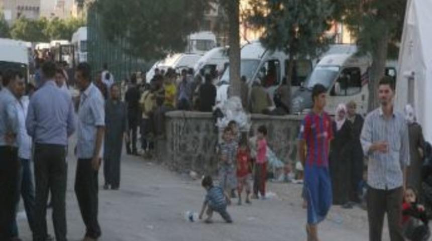 (&ouml;zel Haber) Suriyeli M&uuml;ltecilerin Sevkinde Sorun Yaşanıyor