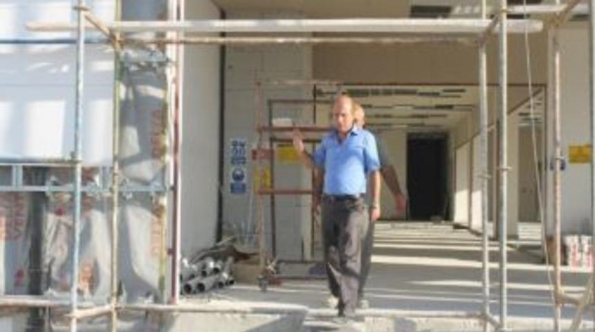 Ko&ccedil; Akdeniz Oyunları Tesislerini İnceledi