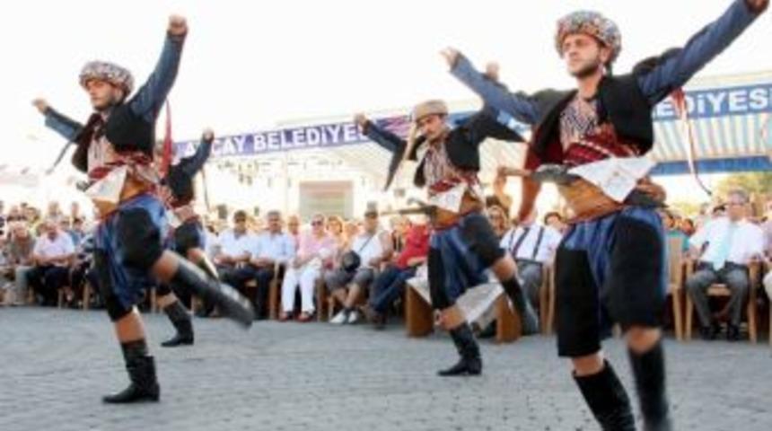 9.ak&ccedil;ay-ida K&uuml;lt&uuml;r Ve Sanat Şenliği Coşkuyla S&uuml;r&uuml;yor