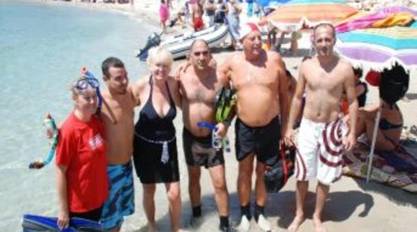 İngilizlerden Engelliler Yararına Y&uuml;zme Etkinliği&hellip;