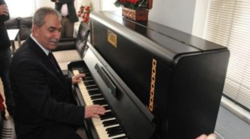 Demirtaş&rsquo;ın Mahalle Gezileri