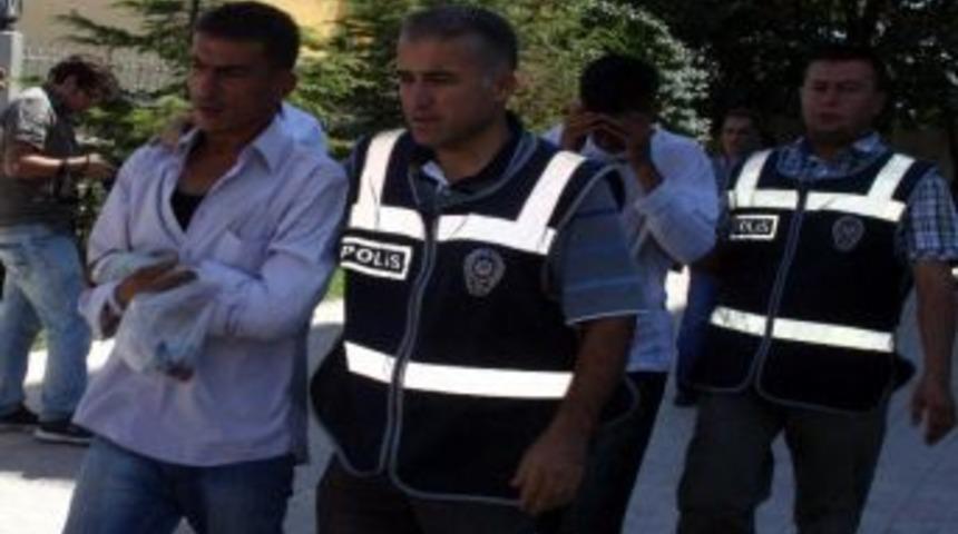 Çaldıkları Altınları Satarken Yakalandılar