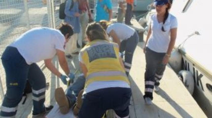 Dat&ccedil;a Kindos&rsquo;ta Kaybolan İsve&ccedil;li Turisti Sahil G&uuml;venlik Kurtardı