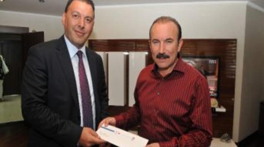 İzmit Belediyesi Buz Hokeyini Destekleyecek