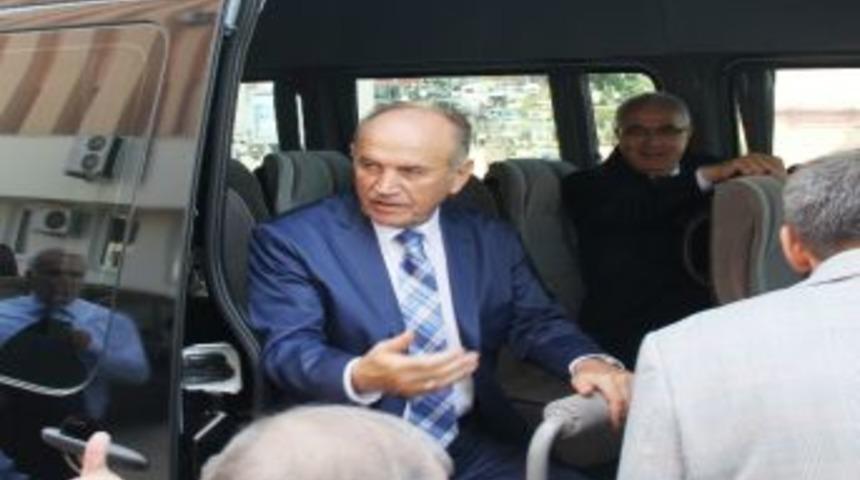 İstanbul B&uuml;y&uuml;kşehir Belediye Başkanı Kadir Topbaş'tan Vali &Ccedil;akır'a Ziyaret