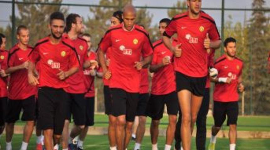 Eskişehirspor K&ouml;t&uuml; Gidişe Dur Diyemiyor