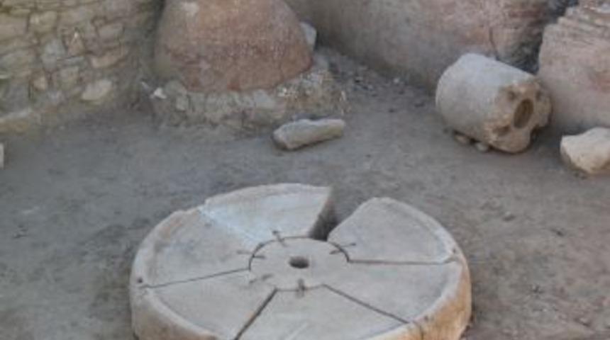 St. Jean Kazılarında Zeytinyağı İşliği Bulundu
