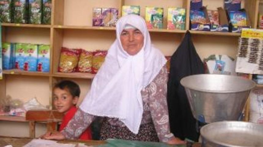 Alışveriş Merkezleri Bakkal Amcaları Unutturdu